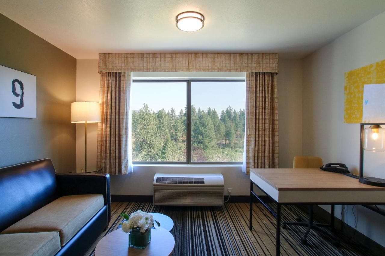 Oxford Suites Спокан-Вэлли Экстерьер фото
