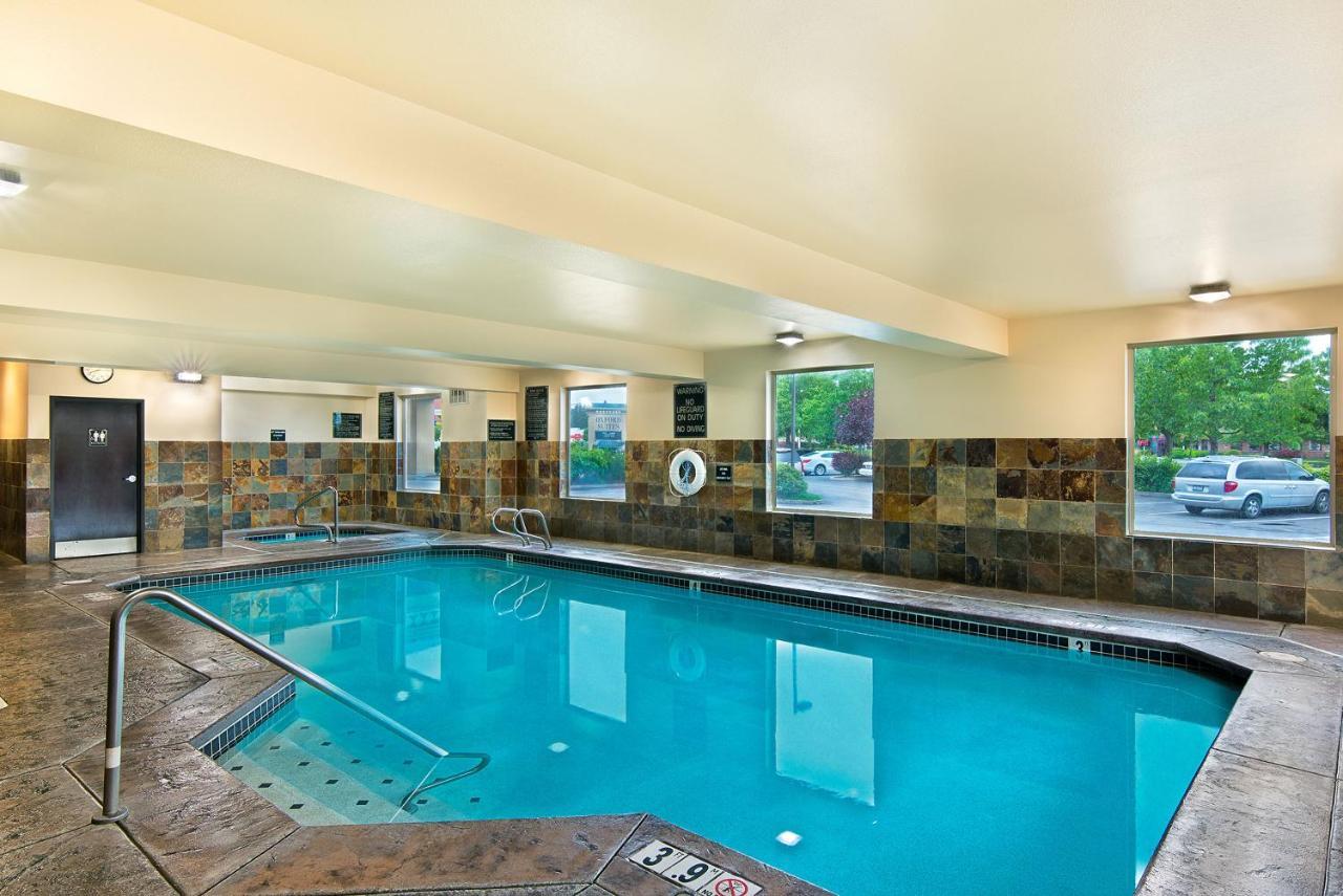 Oxford Suites Спокан-Вэлли Экстерьер фото